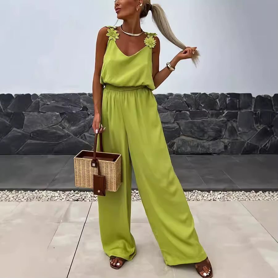 Effortless Elegance: Summer Floral Sleeveless Wide-Leg Romper